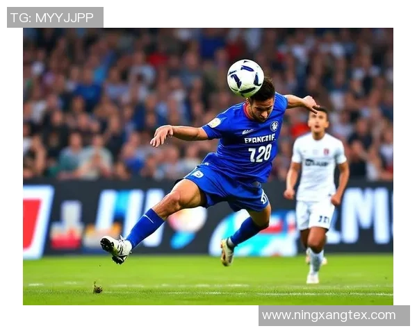 足球明星进场时的优雅步伐与魅力瞬间尽在此图集展示 足球明星进场时的优雅步伐与魅力瞬间尽在此图集展示